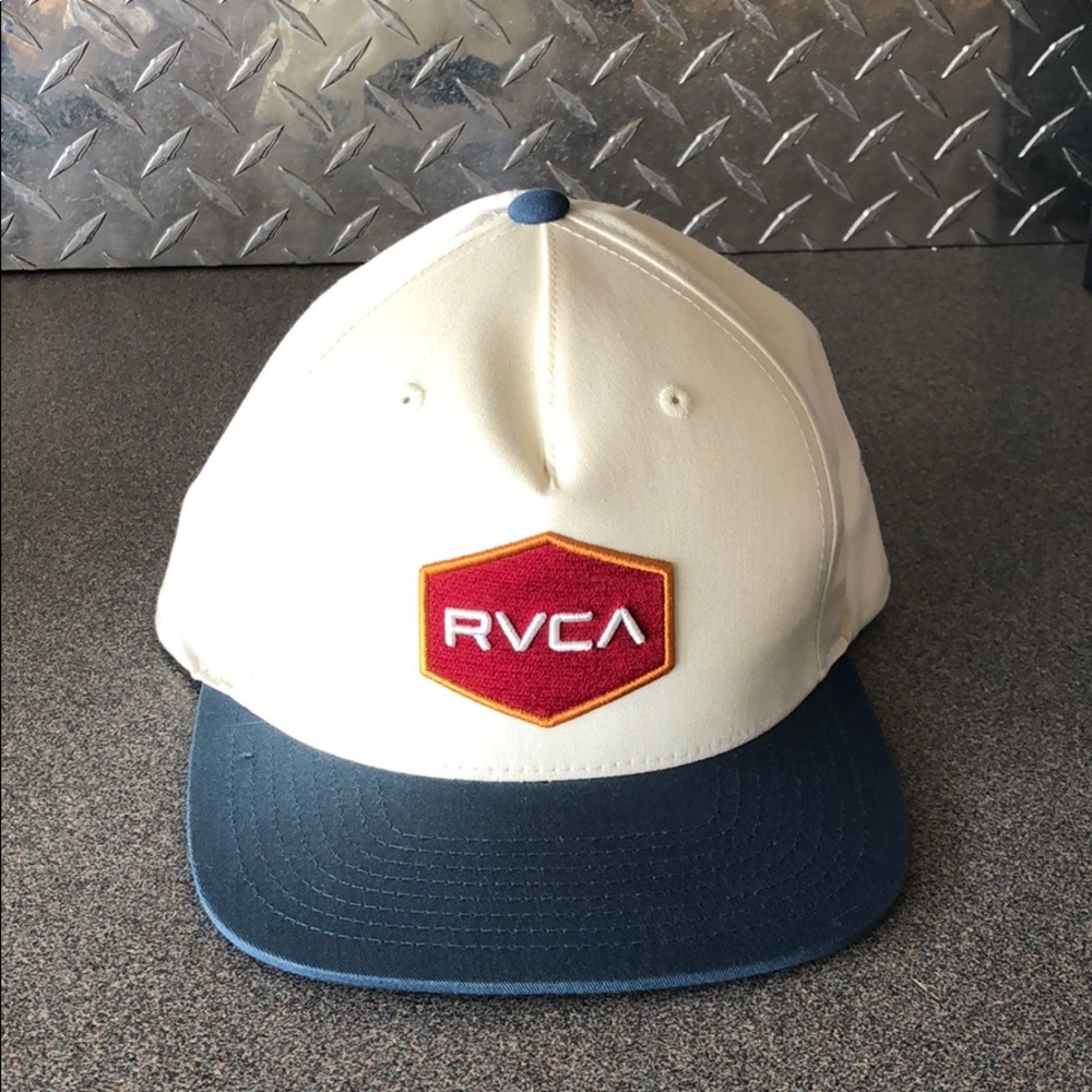 RVCA snapback adjustable. In GREAT condition.